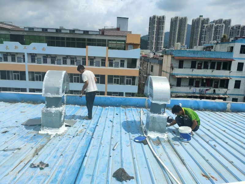 东西湖钢结构屋面涂料维修方法